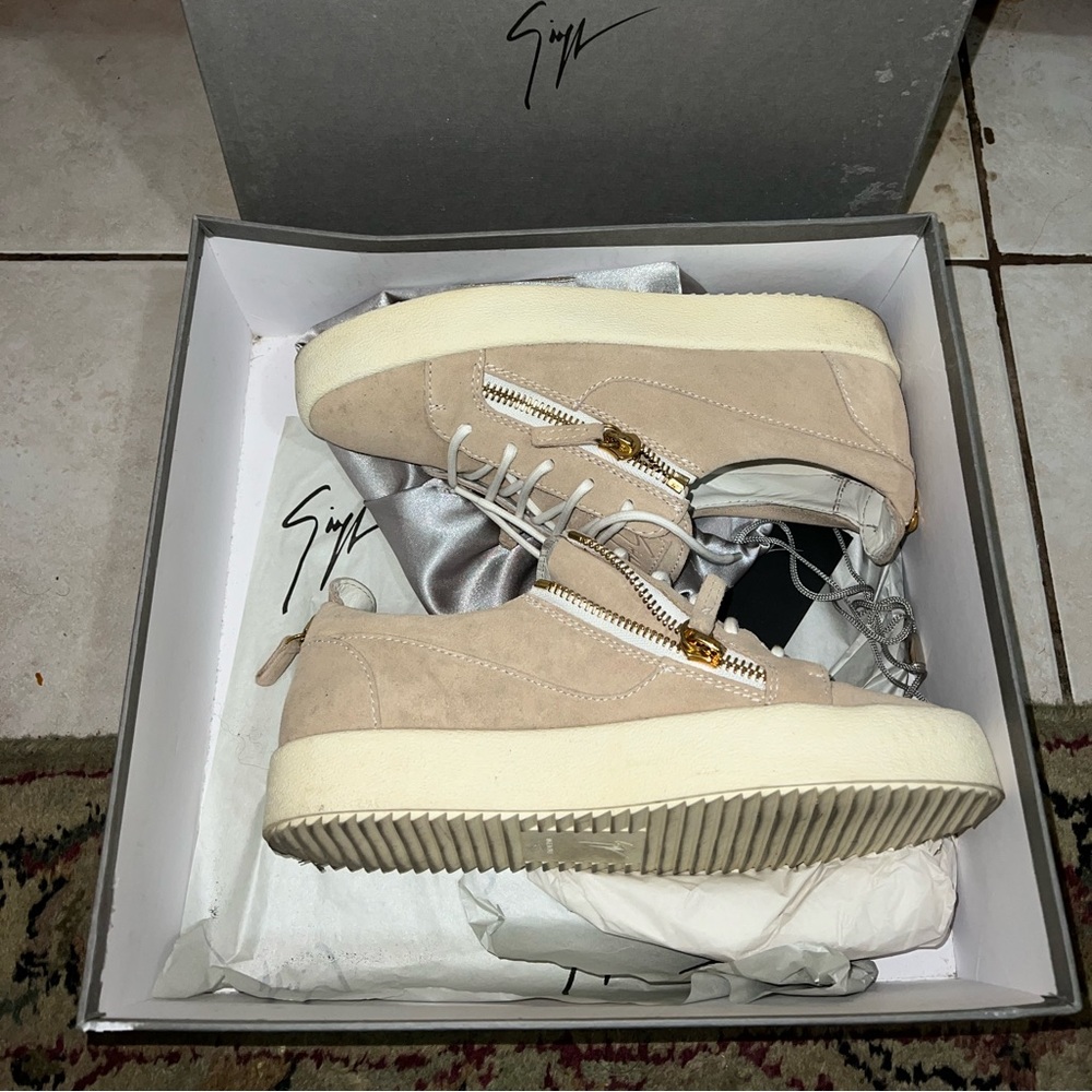 Giuseppe Zanotti Low Zip Sneaker 41